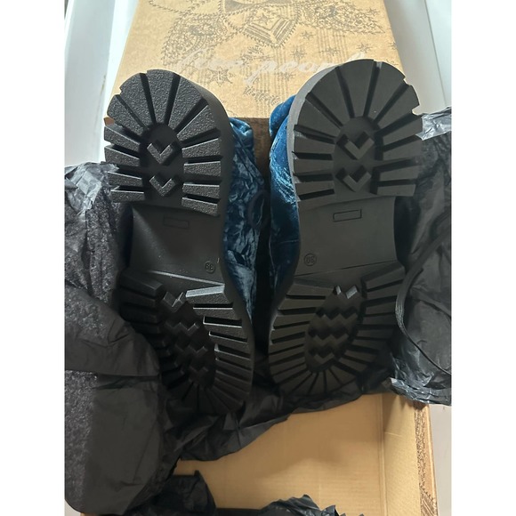 New FREE PEOPLE Convertible Velvet Loafer Oxford Disco Indigo Sz 39 - Picture 2 of 4